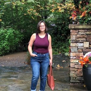 American Eagle High Rise (Hi-Rise) Tomgirl Jeans (like new!) 💙